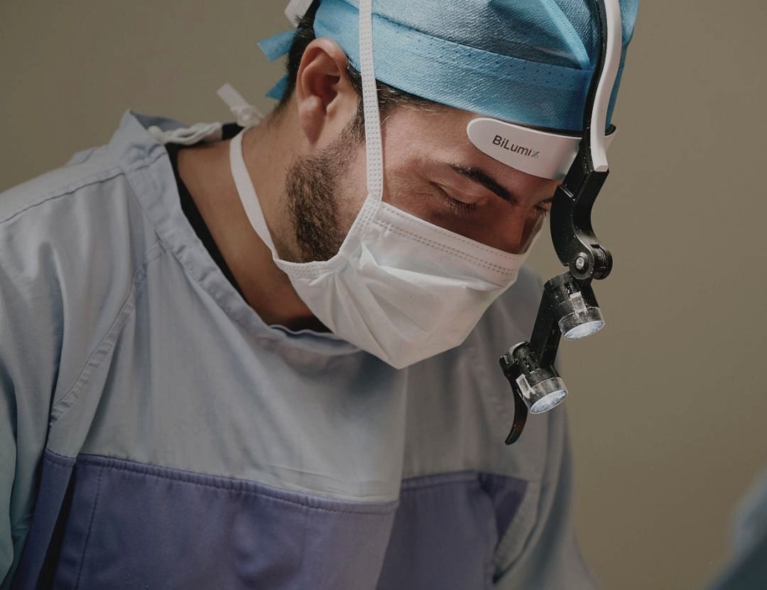 Aumento de busto con el Dr. Mauricio Padilla en CDMX